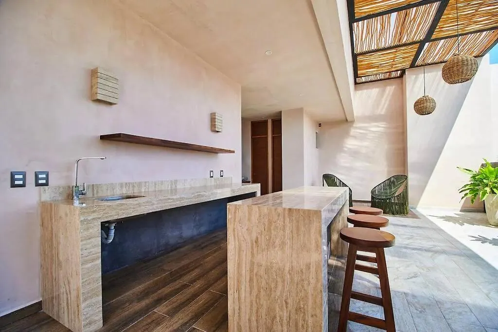 Apartment Frida'S Artsy Condo With Own Mural, Outdoor Tub & Rooftop Pool Tulum